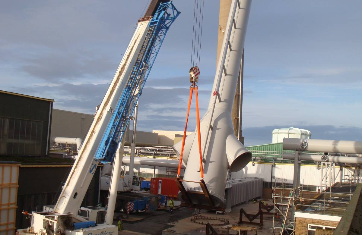 JGC Engineering installing a north stack piece of HVAC systems on site that was manufacture by JGC Engineering